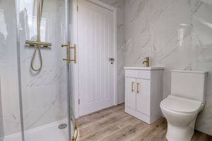 Bedroom One En-Suite- click for photo gallery